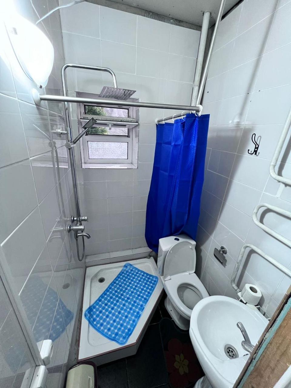 Turan Guesthouse Karakol Kültér fotó